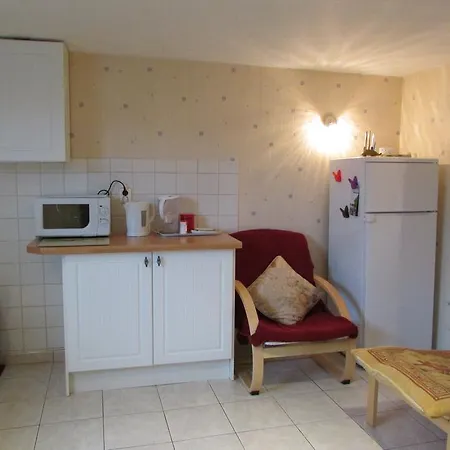 بيت للعطل Holiday Rue Casse Cou كونفولين
